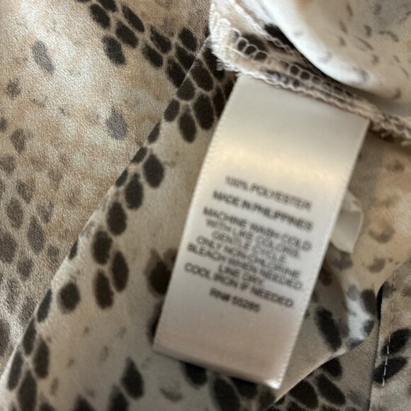 Express Womens Size XS Portofino Shirt Snakeskin Print Button Front Blouse Top - Picture 6 of 6